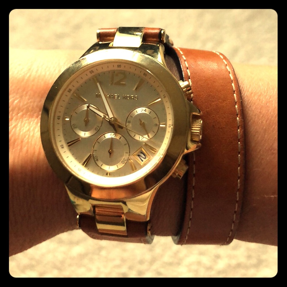 Micheal Kors Women’s Watch leather
